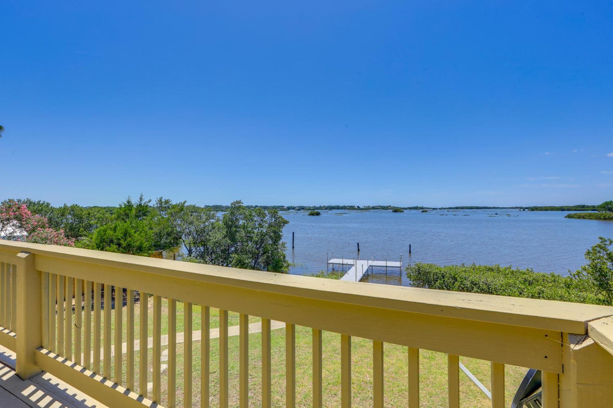Waterfront Cedar Key Duplex Home Grill And Dock! ภายนอก รูปภาพ