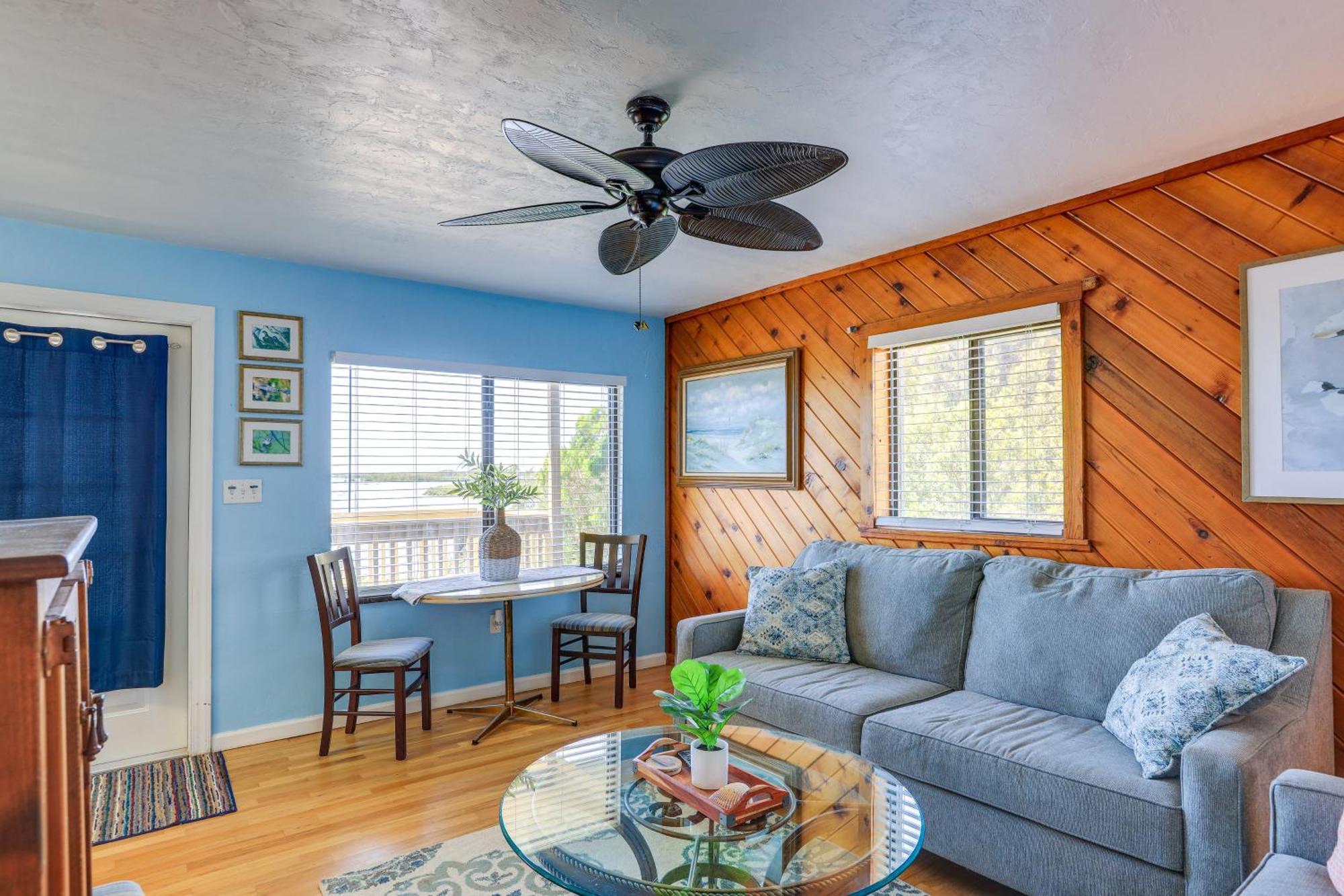 Waterfront Cedar Key Duplex Home Grill And Dock! ภายนอก รูปภาพ